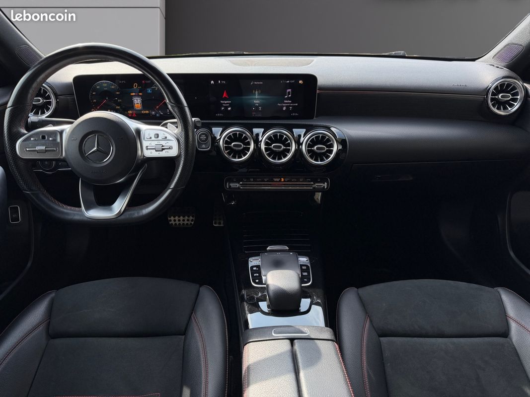 MERCEDES CLASSE A BERLINE A180 D AMG LINE 7G-DCT 116Ch Caméra 360 Sièges chauffants CarPlay Garantie 12 mois (image 2)