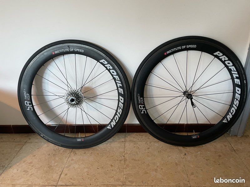 Roues profile design 58 disc twenty four full carbone pneu