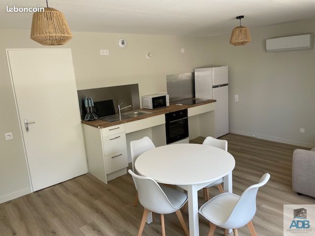 Appartement 1 pièce 28 m² · à Roanne · 28 m² · 420 €/mois
