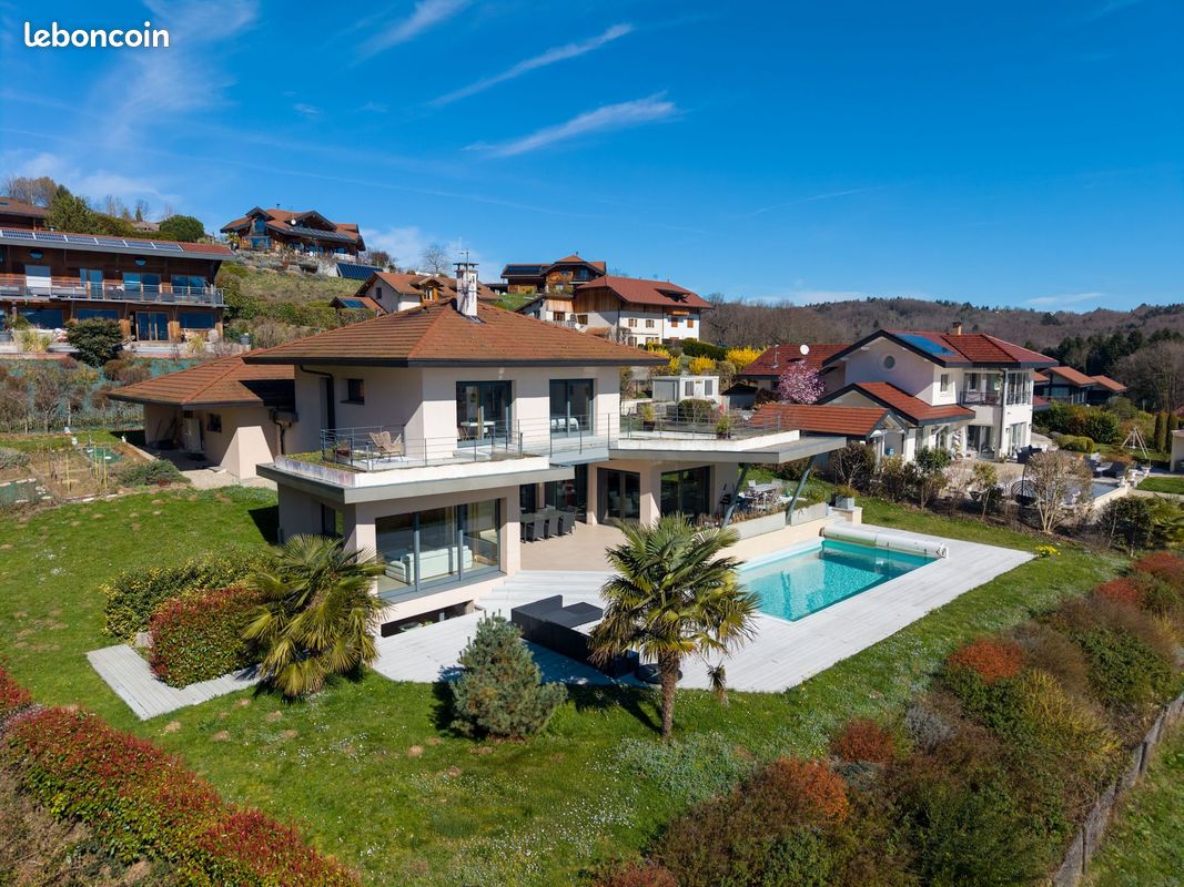 Maison 6 pièces 220 m² · à Annecy · 220 m² · 1 995 000 €