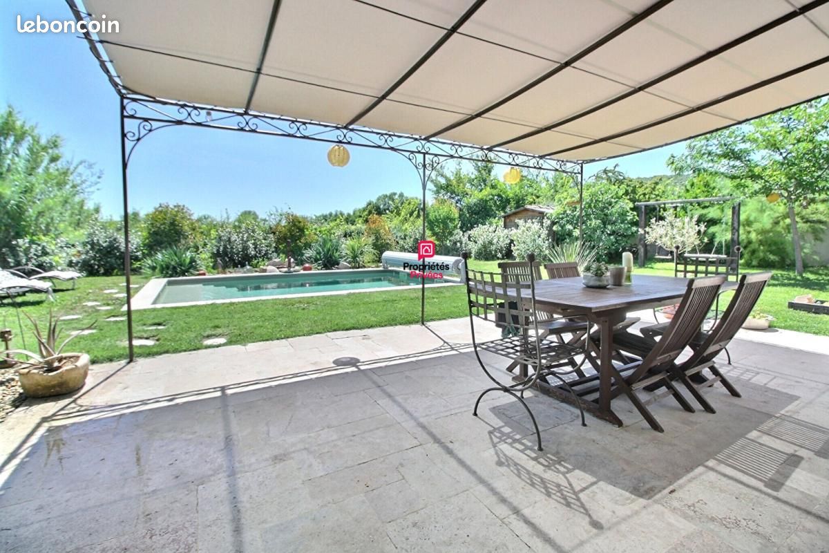 Maison 5 pièces 127 m² · à Vacquières · 127 m² · 450 000 €