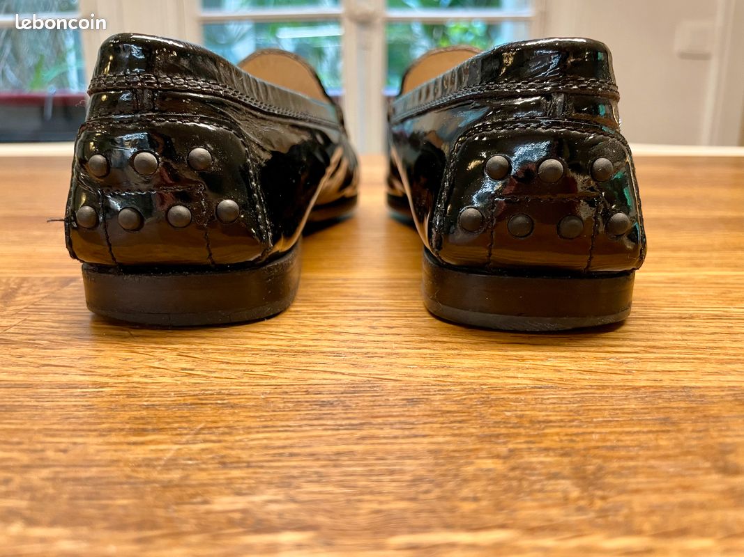 Mocassins Ballerines Tod's Cuir Vernis Noir - Pointure 35.5, Excellent état, Avec Boîte