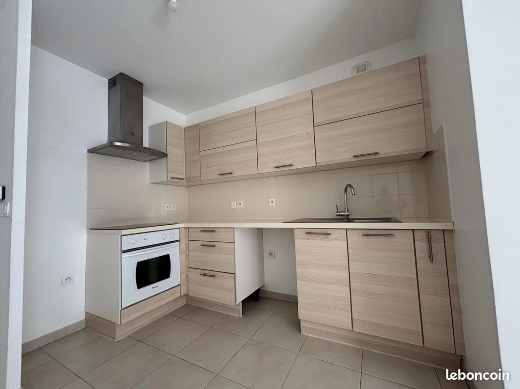 Appartement 2 pièces 51 m² · à Martigues · 51 m² · 751 €