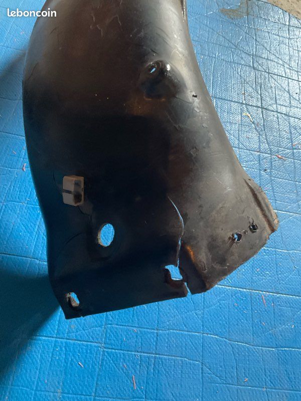 HONDA CB FOUR GARDE-BOUE ARRIÈRE 500 réf .6265 (image 3)