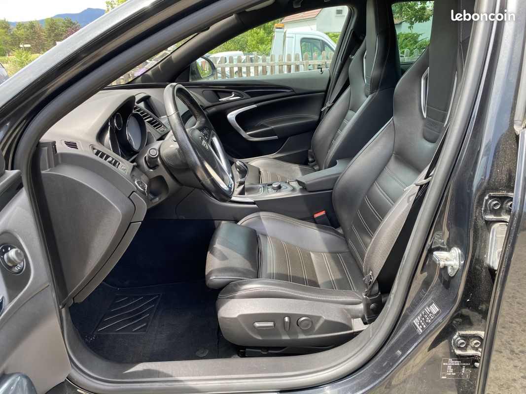 OPEL Insignia Sports Tourer 2.8 V6 Turbo OPC 4x4 (image 5)