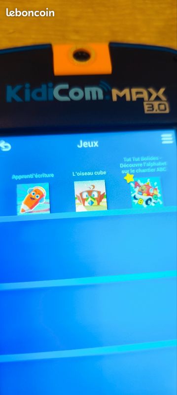 KidiCom Max de Vthec, mucho más que un móvil para niños