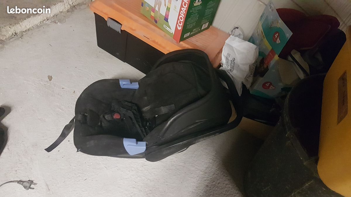 Coque bébé récaro + isofix (image 1)