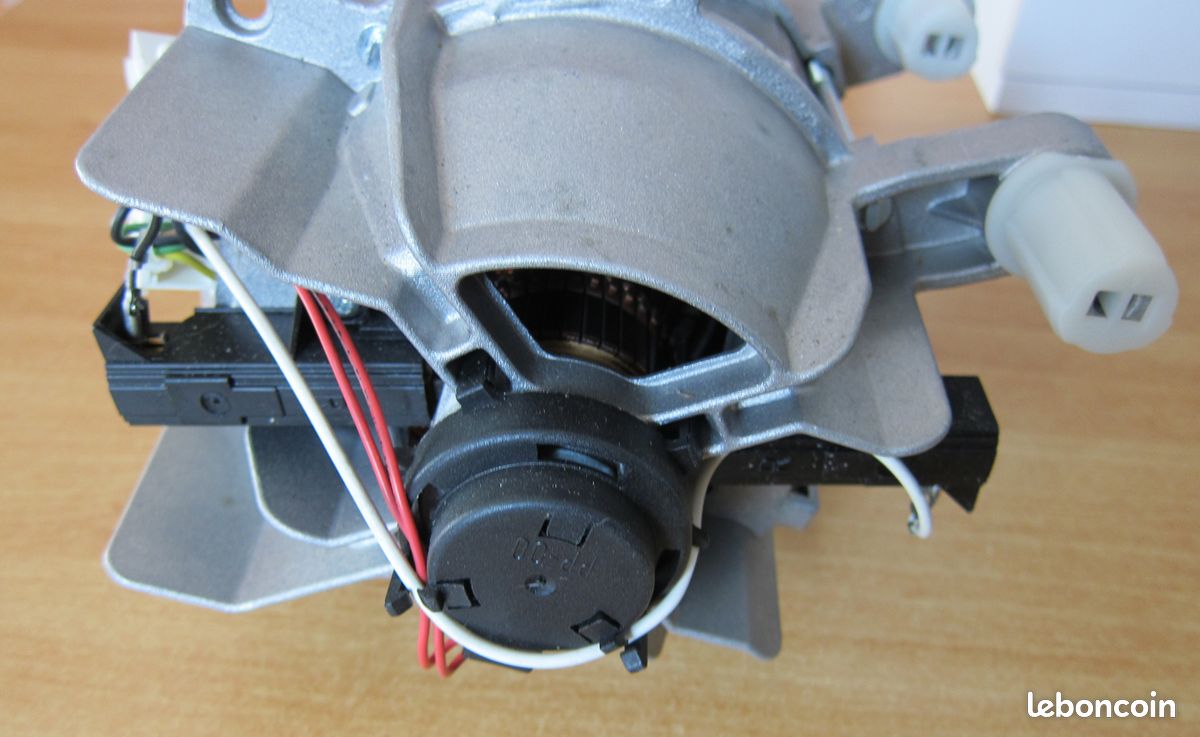 Whirlpool 481236158519 Moteur lave-linge