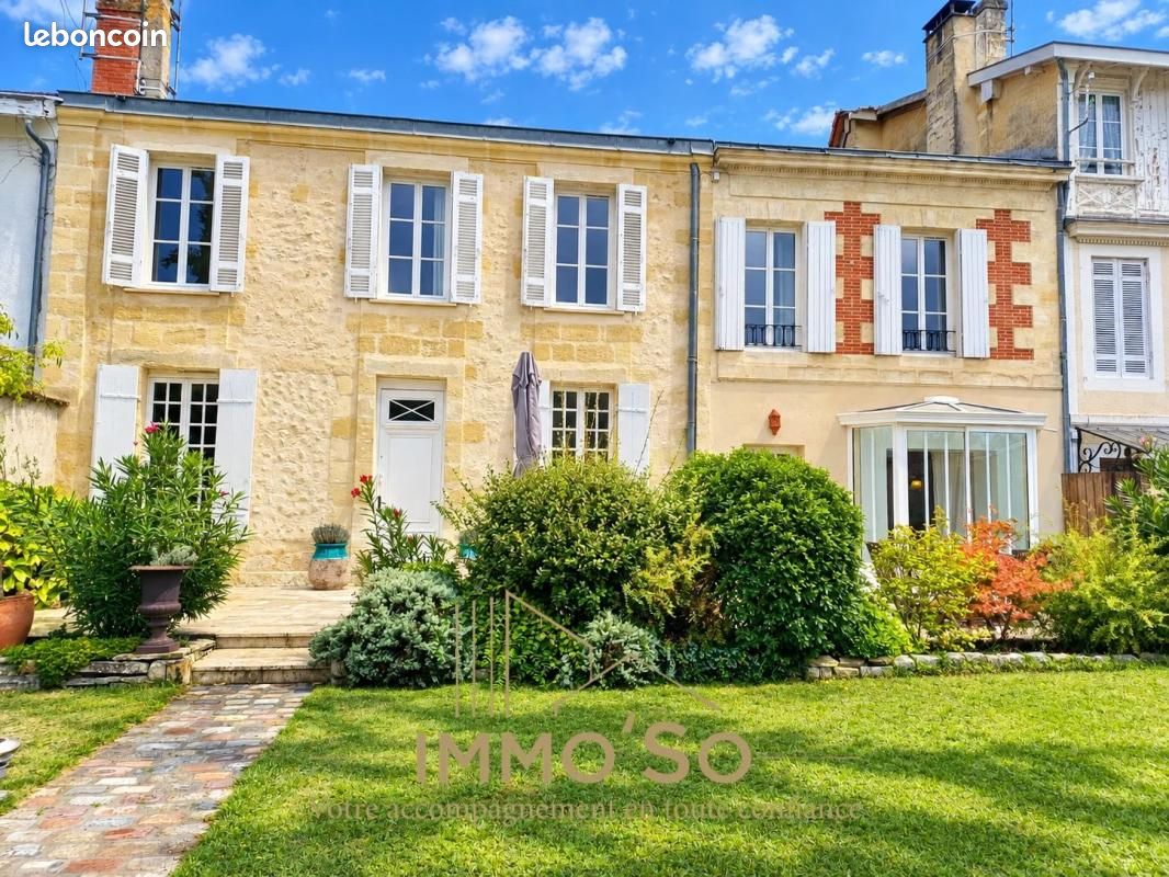 Maison 10 pièces 277 m² · à La Brède · 277 m² · 980 000 €
