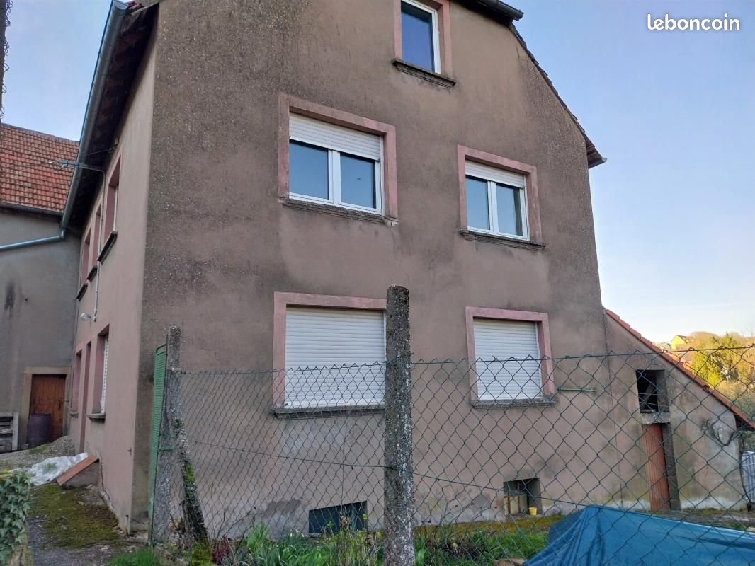 Maison 7 pièces 250 m² · à Bining · 250 m² · 73 000 €