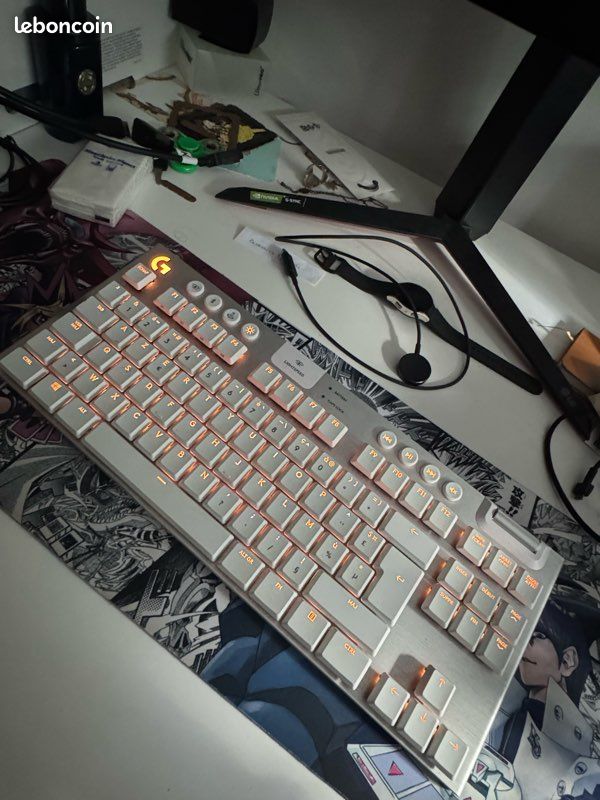 Clavier logitech g915 tkl blanc (image 1)