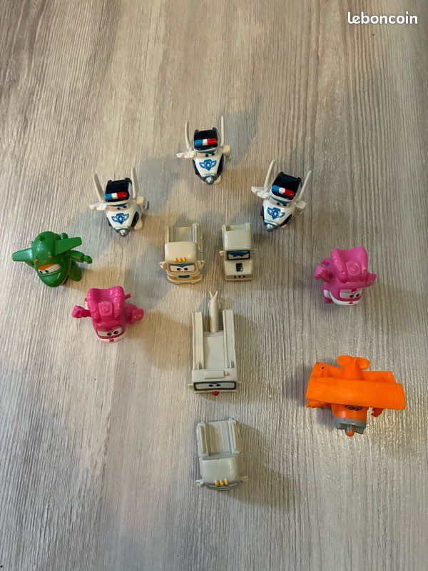 Super Wings (lot de 11 mini figurines) (image 2)
