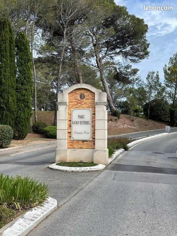 Appartement 1 pièce 27 m² · à Saint-Raphaël · 27 m² · 650 €