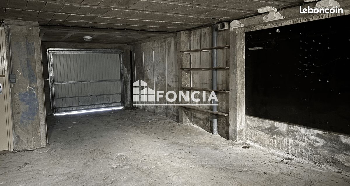 Parking 40 m² · à Lorient · 40 m² · 38 000 €