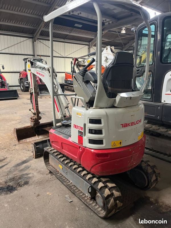 Takeuchi tb217r (image 3)