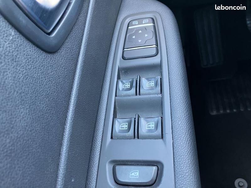 Renault Captur 1.5 dCi 90ch energy Business Euro6c (image 17)