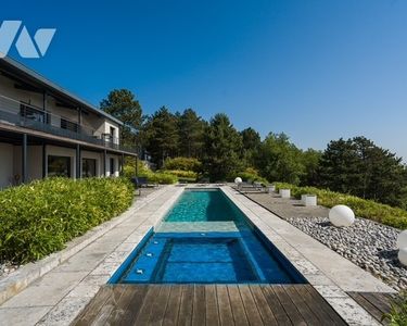 Maison 2 200 000 € - 384 m²