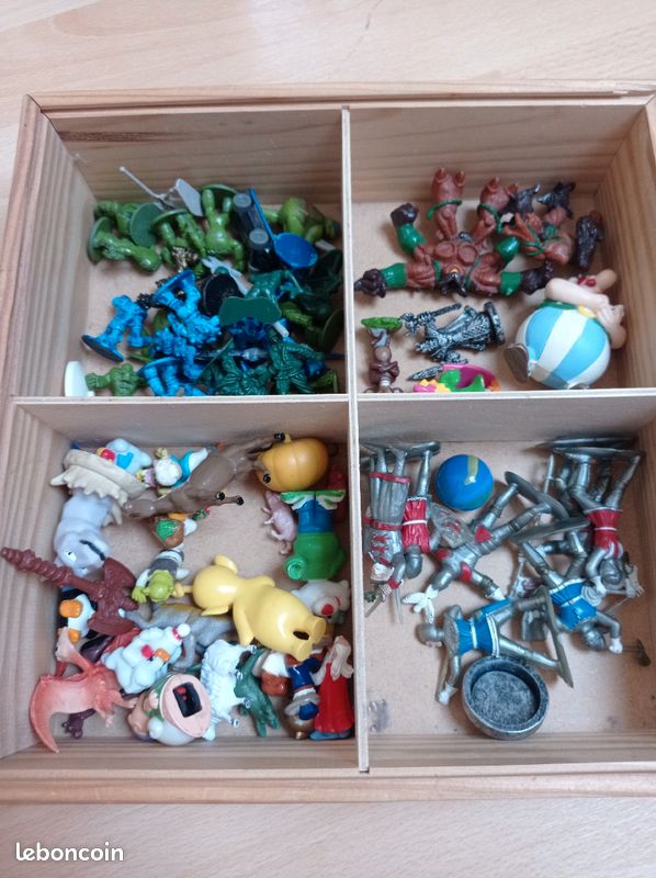 Boîte de mini figurines (image 1)