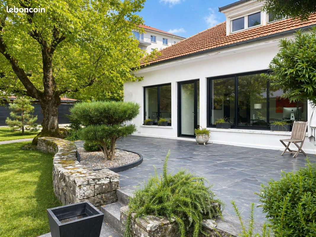 Maison 11 pièces 278 m² · à Épinal · 278 m² · 479 000 €
