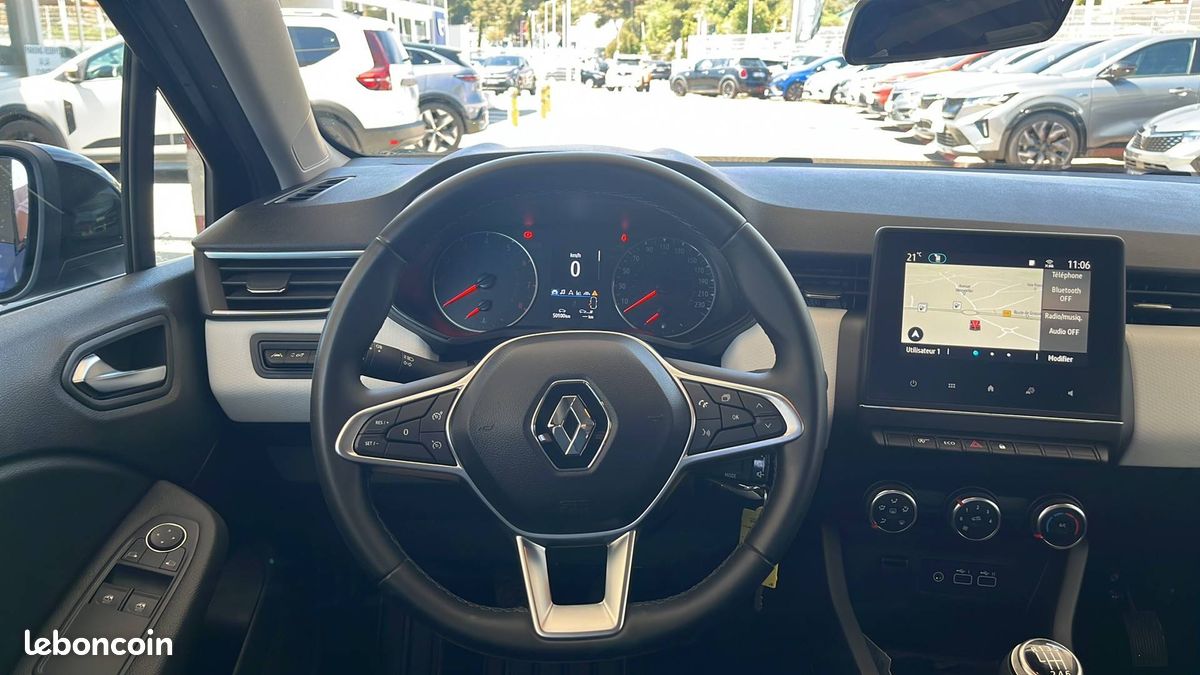 Renault clio tce 90 equilibre (image 20)