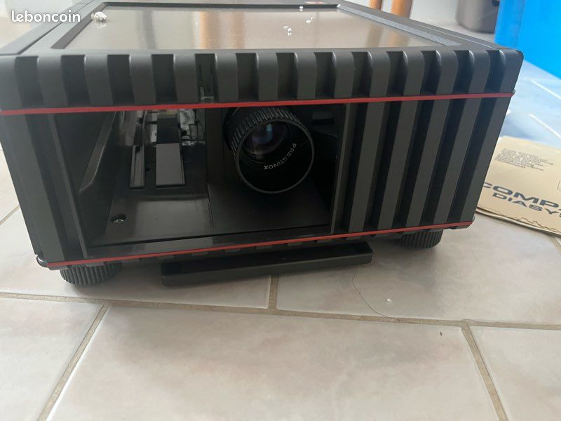Projecteur De Diapositives Prestinox Compact Auto - Diasystem 35 Mm - France