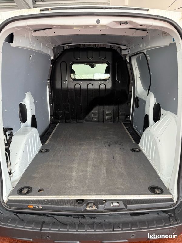 Renault EXPRESS VAN 1.5 BLUE DCI 95CH CONFORT 22 (image 7)