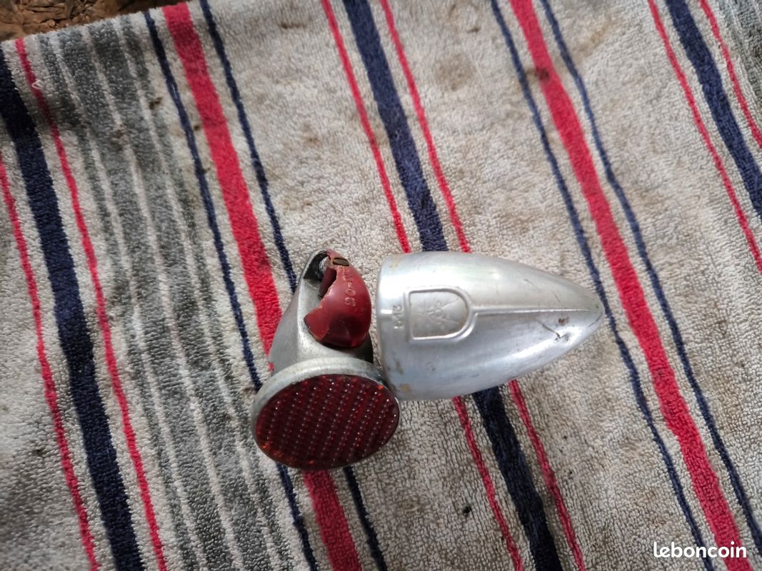 ANCIEN PHARE FEU Arrière De Vélo Luxor EUR 20,00 - FR