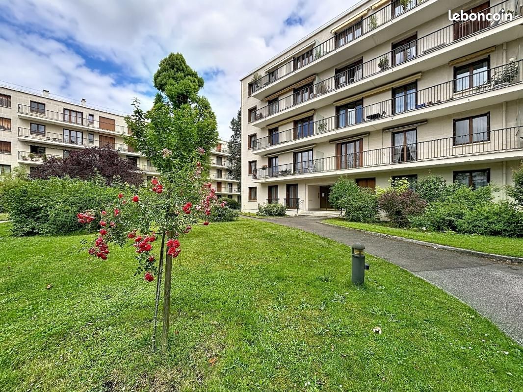 Appartement 1 pièce 38 m² · à Rambouillet · 38 m² · 760 €/mois