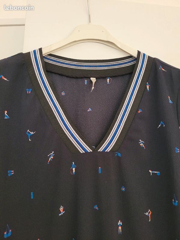 Robe icode by IKKS bleu marine et imprimés Vêtements