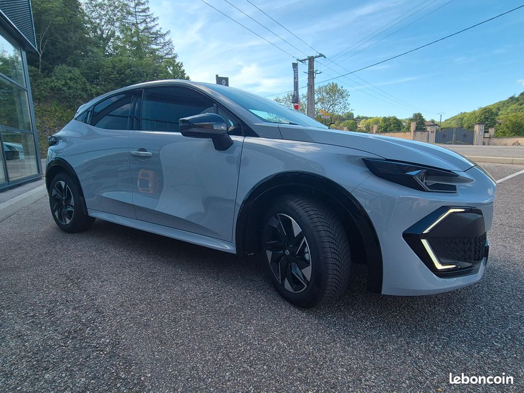 Renault clio vi tce 115 techno edc france (image 2)