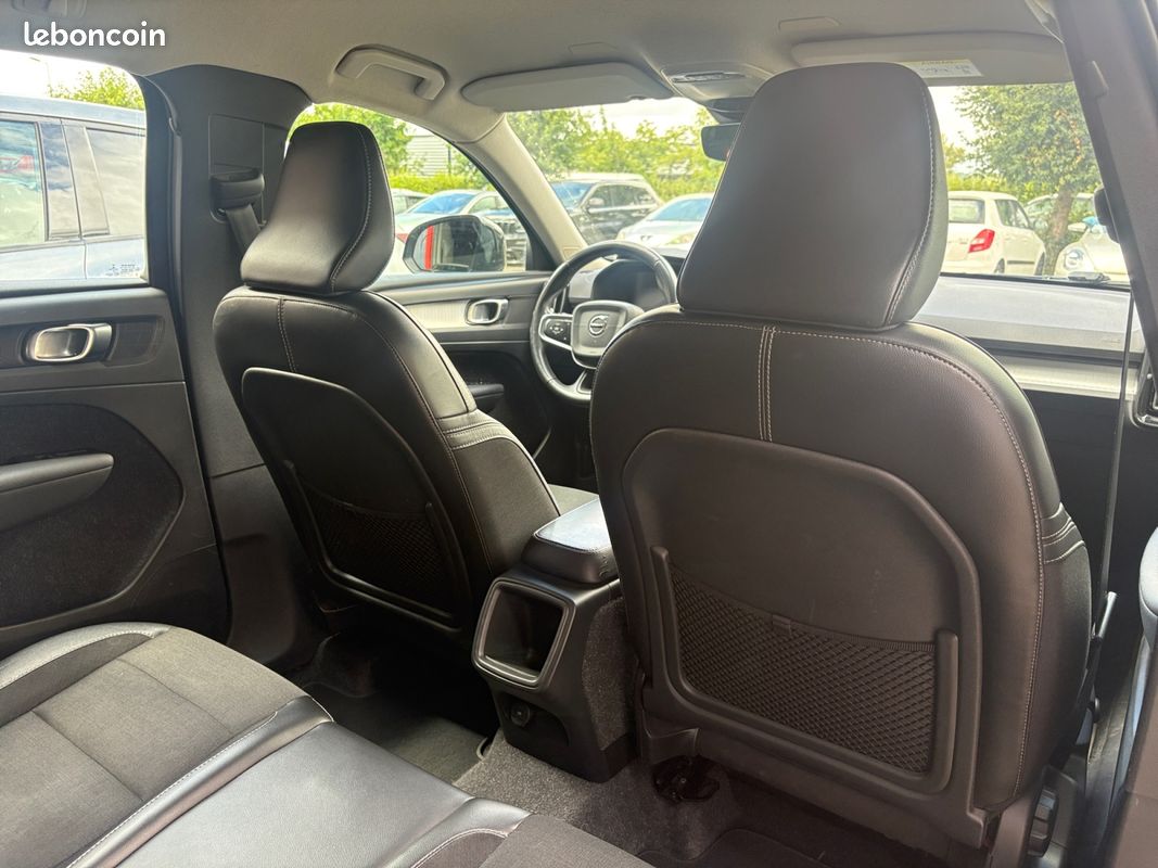 VOLVO XC40 D3 150 INSCRIPTION LUXE GEARTRONIC 150Ch CARPLAY Garantie 12 mois (image 25)