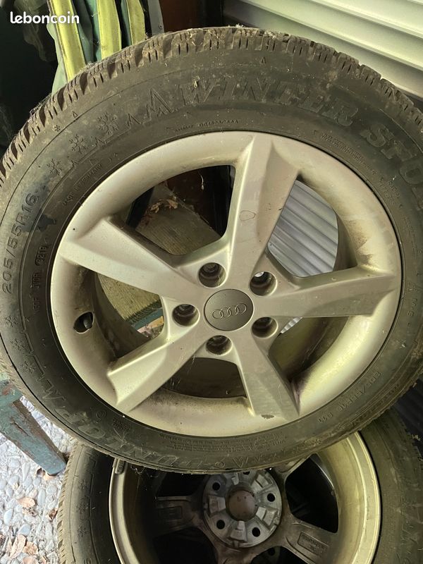 Vends roues Jantes Audi + pneus hiver (image 1)