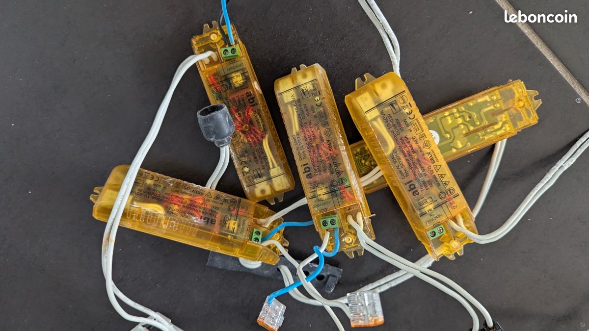 Transformateur électronique ABI SET60-EL 10-60W - Entrée 230V, Sortie 12V - Pour Halogènes - Occasion Fonctionnelle