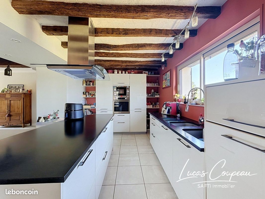 Maison 5 pièces 158 m² · à Juvardeil · 158 m² · 313 000 €