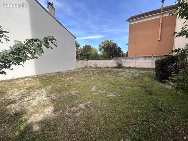 Terrain 223 m² Lyon