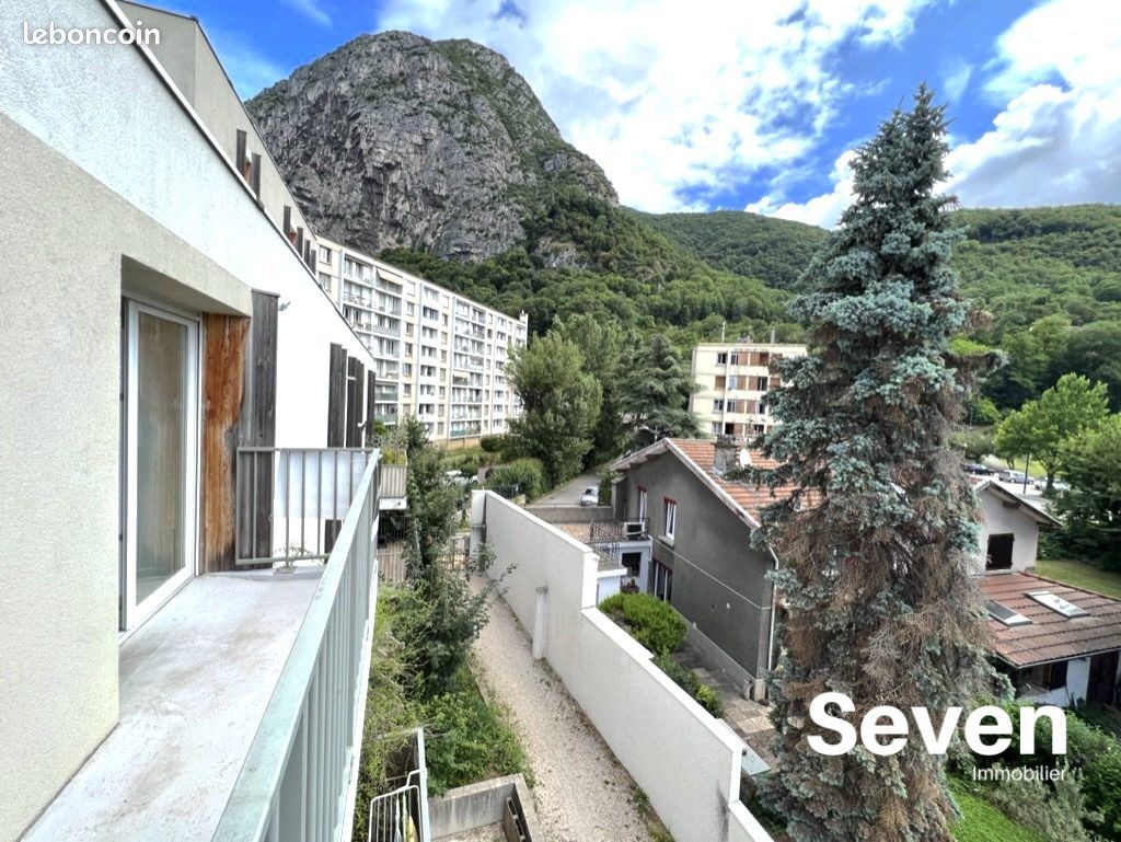 Appartement 3 pièces 63 m² · à Saint-Martin-le-Vinoux · 63 m² · 877 €/mois