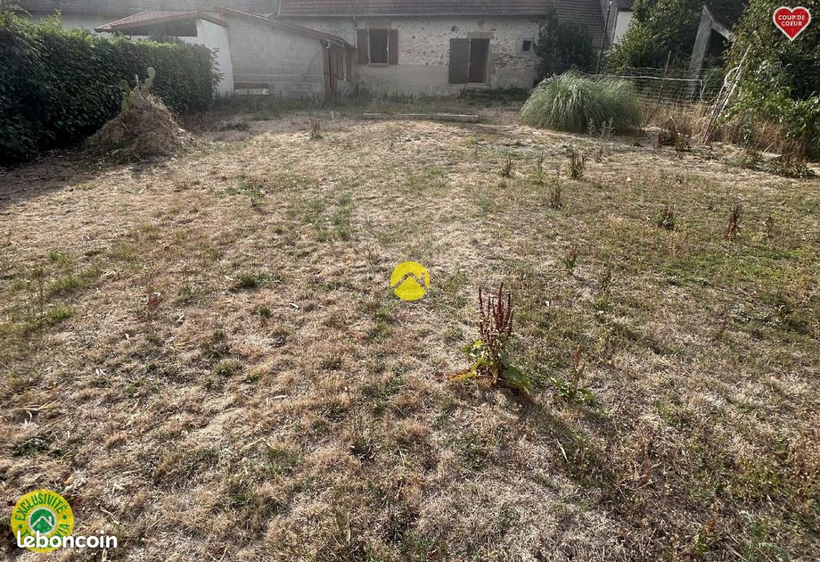 Maison 3 pièces 79 m² · à Theneuille · 79 m² · 88 000 €
