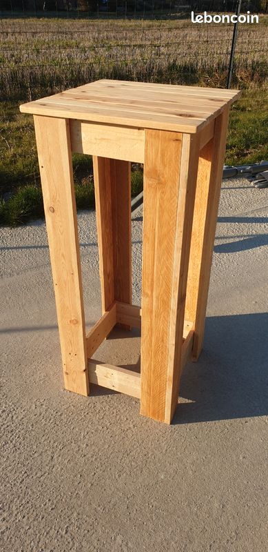 Mange debout cérémonie bois (image 1)