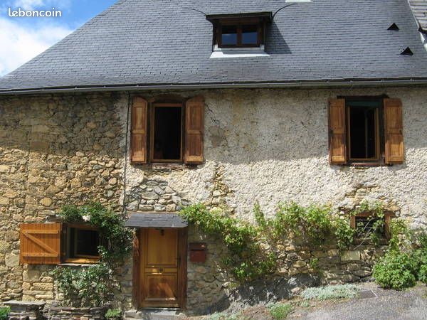 Maison traditionnelle dans un village de montagne (image 1)