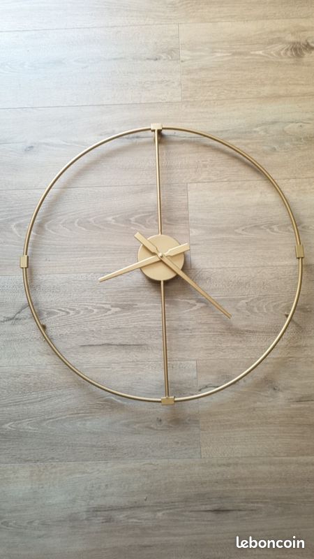 Horloge murale ronde design TBE Maisons du monde (image 1)