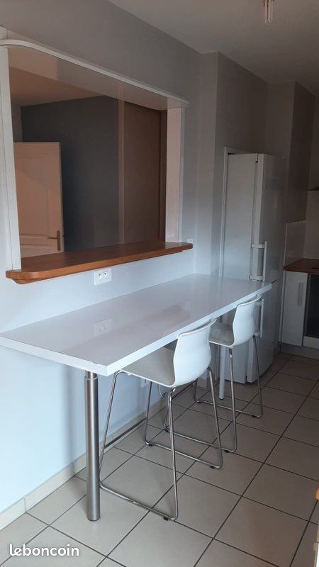 Appartement 3 pièces 75 m² · à Genas · 75 m² · 1 228 €