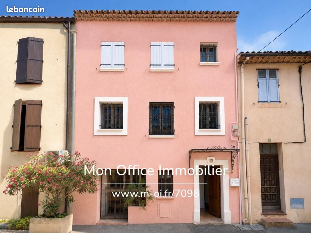 Maison 7 pièces 231 m² · à Cogolin · 231 m² · 739 000 €