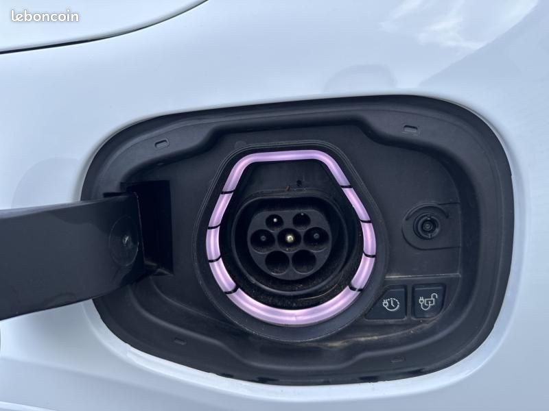 Ford Kuga 2.5 Duratec 225ch Hybride Rechargeable ST-Line X Powershift (image 19)