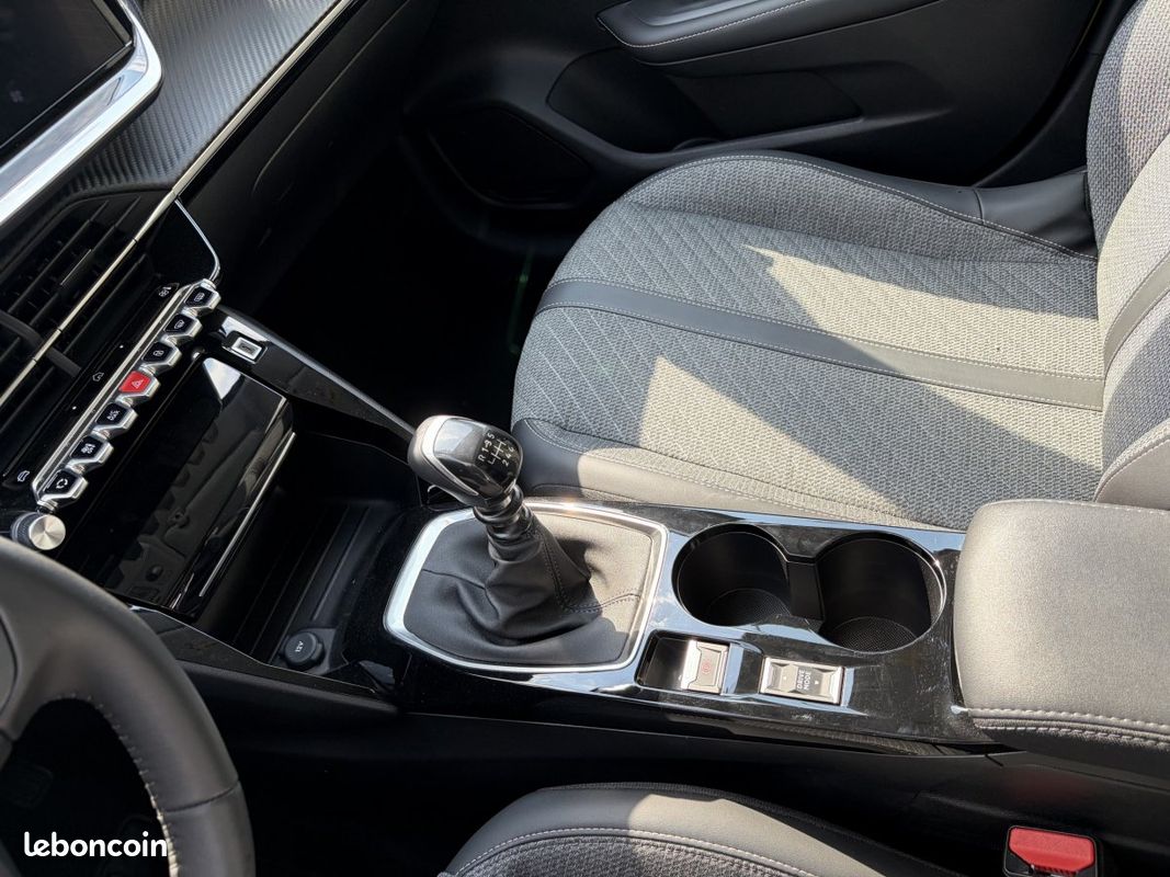 Peugeot 208 (2) PureTech 100 Allure 1 option incluse (image 12)