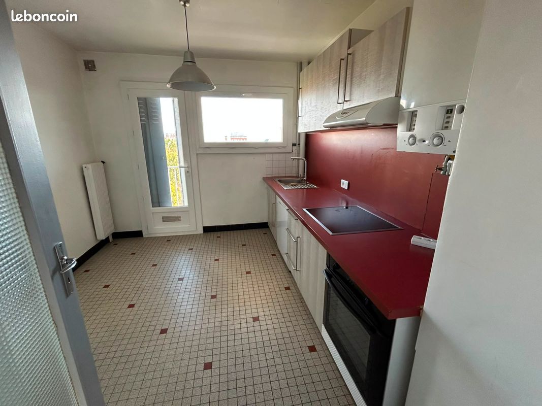 Appartement 3 pièces 75 m² · à Clermont-Ferrand · 75 m² · 760 €/mois