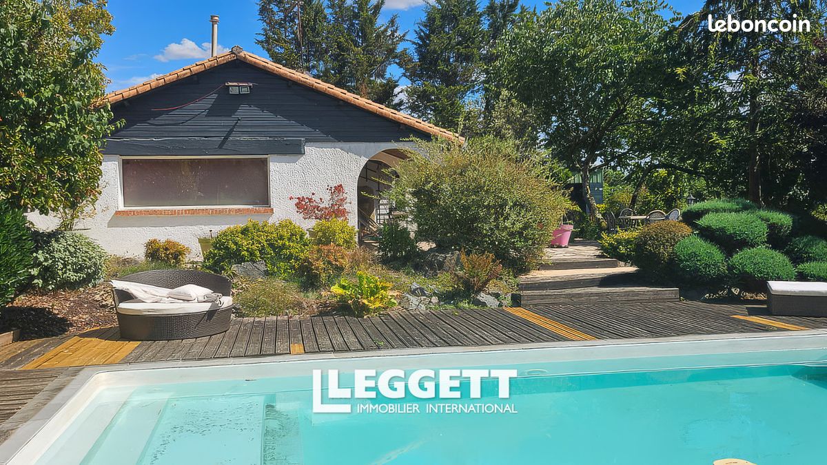 Maison 5 pièces 142 m² · à Le Busseau · 142 m² · 572 400 €