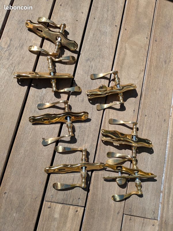 Clanche de porte (image 1)