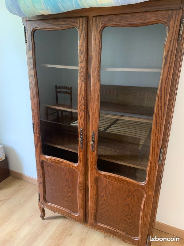 Armoire vitrée (image 1)