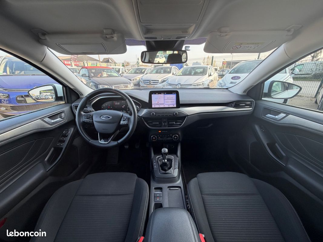 FORD FOCUS BREAK 1.0 ECOBOOST SCTI 125CH TITANIUM - BLUETOOTH - GPS - CROCHET D'ATTELAGE - RADAR DE RECUl (image 15)