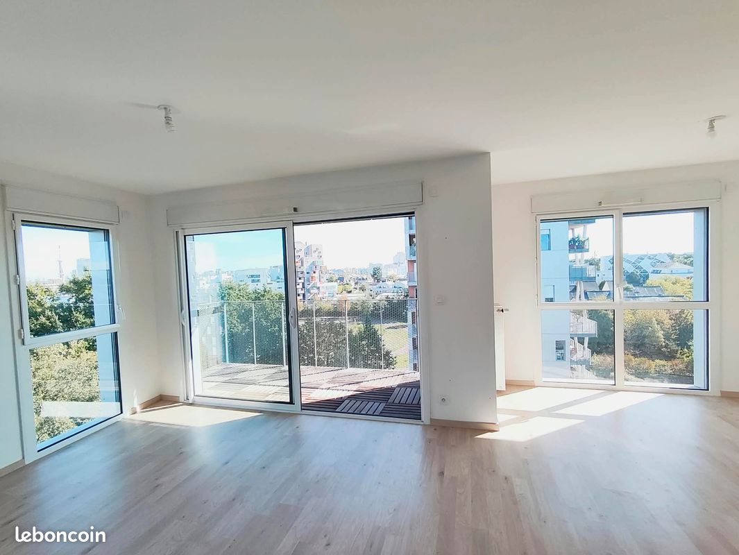Parking 69 m² · à Rennes · 69 m² · 289 000 €